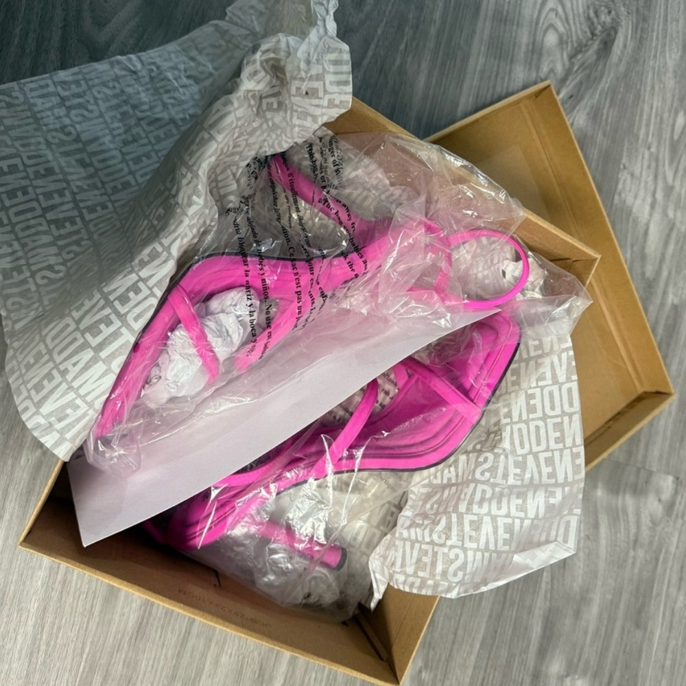 Steve Madden Neon Pink Strappy Heeled Sandals - Picture 5 of 5